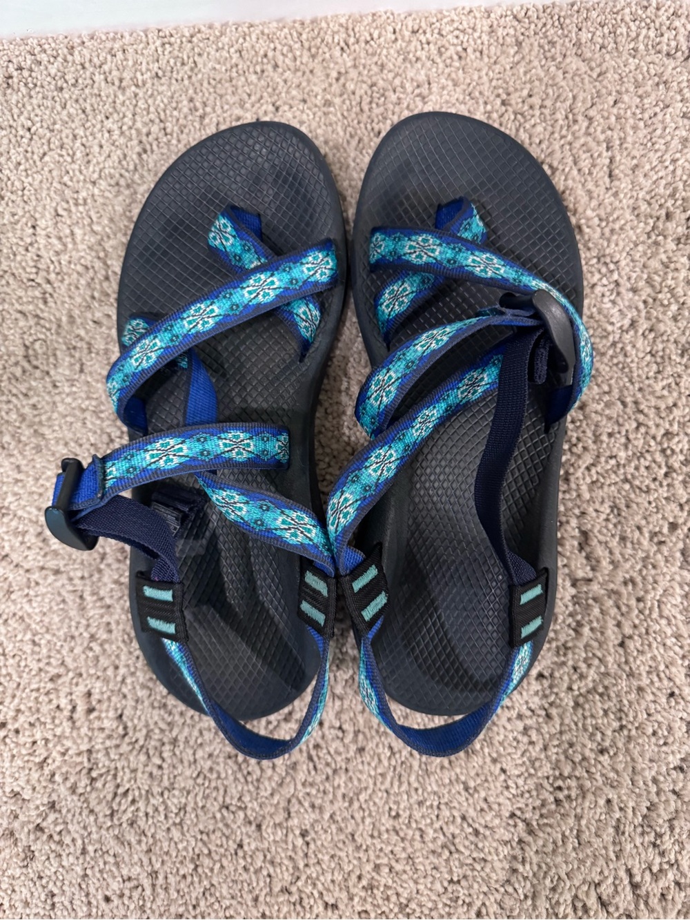Chacos Z2 Classic Sandals Blue Teal Pattern, Women’s size 10